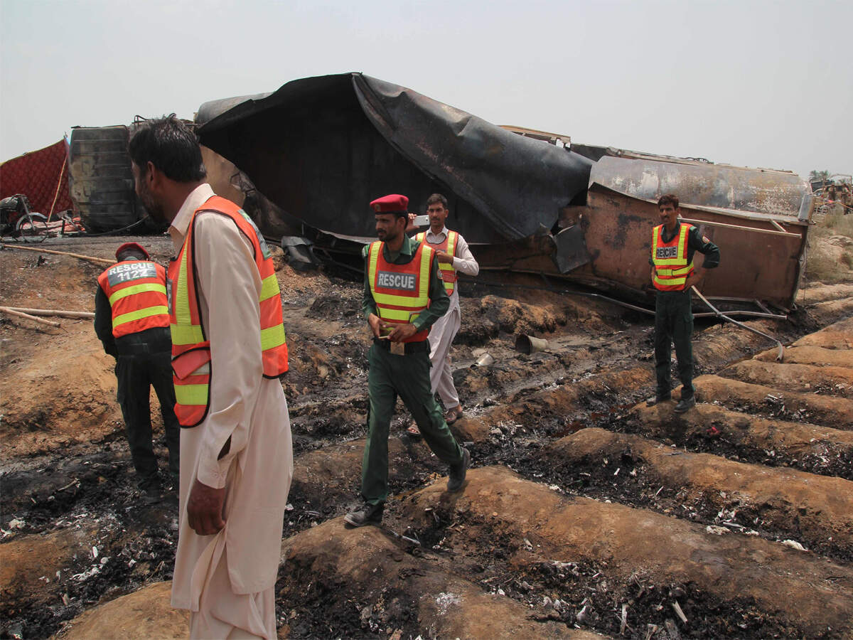 149 killed, 117 injured as oil tanker explodes in Pakistan