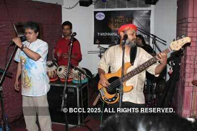 'Indian Ocean' performs