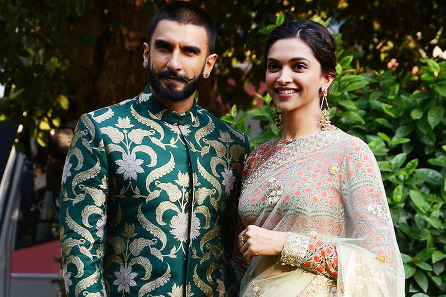 This throwback picture of Deepika and Ranveer go viral on social media