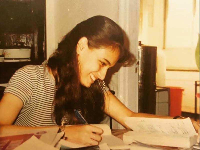 Dia Mirza's sweet sixteen throwback pic is a must see!