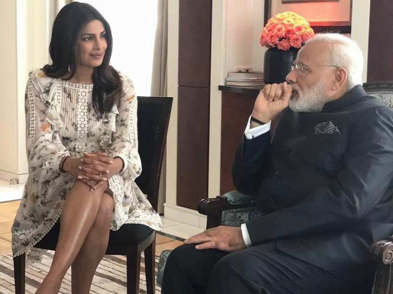 Prime Minister Narendra Modi had no issues with Priyanka Chopra's  knee-length dress?