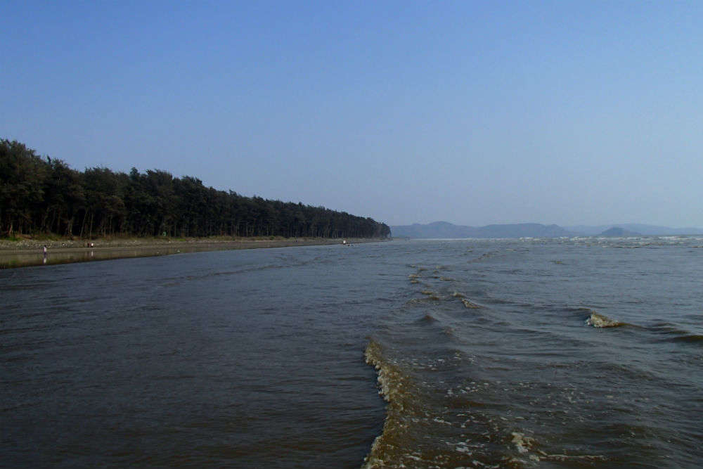 Nagaon Beach, Alibag - Times of India Travel