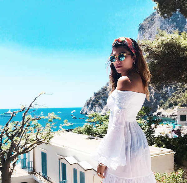 Sports anchor Archana Vijaya breaks the internet with her stunning vacation pictures