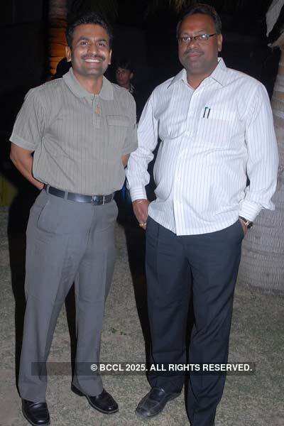 Satish & Mala Munde's Anniversary