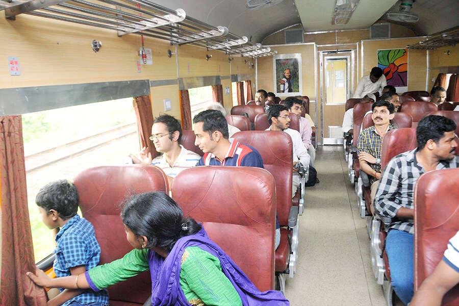 DEMU train with solar-powered coaches