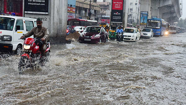 Heavy downpour disrupts normal life in several parts across India