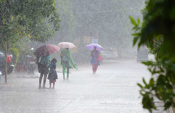 Heavy downpour disrupts normal life in several parts across India