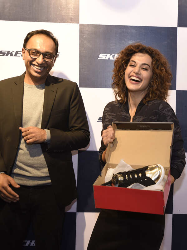 skechers ambience mall