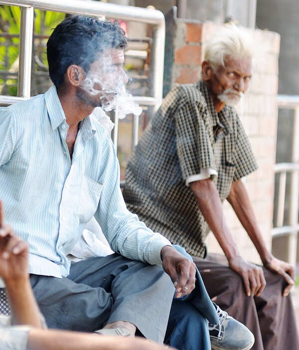 Delhi Government asked Philip Morris to remove cigarette ads