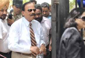 Rathore files review petition in HC, seeks bail