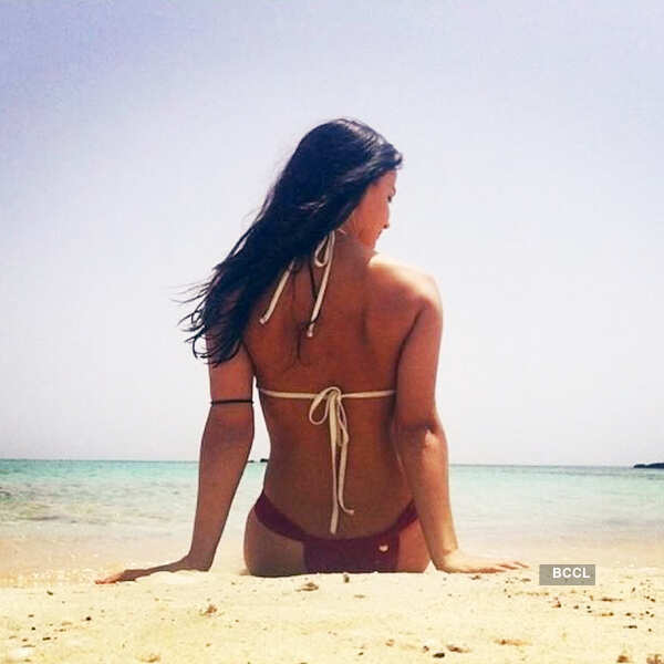 Elli Avram in bikini