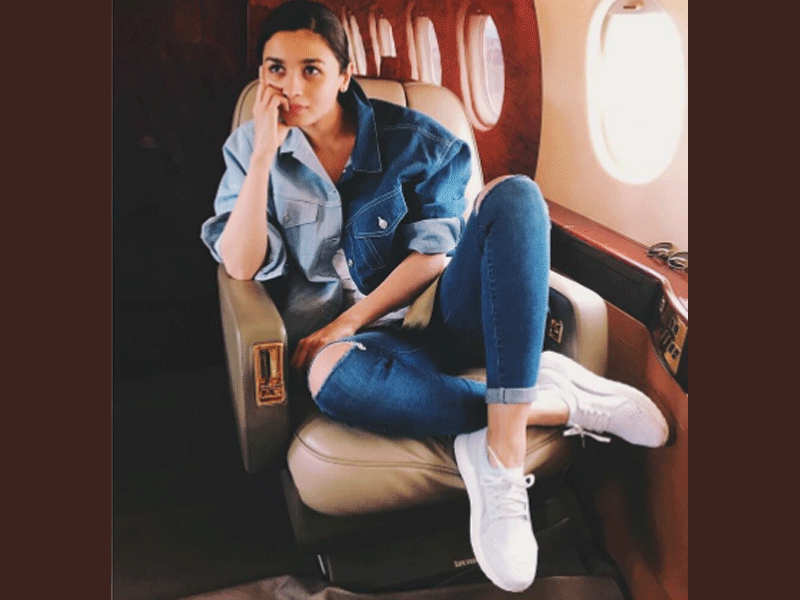 Alia bhatt hot sale denim jacket