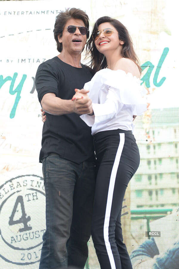 SRK, Anushka promote Jab Harry Met Sejal