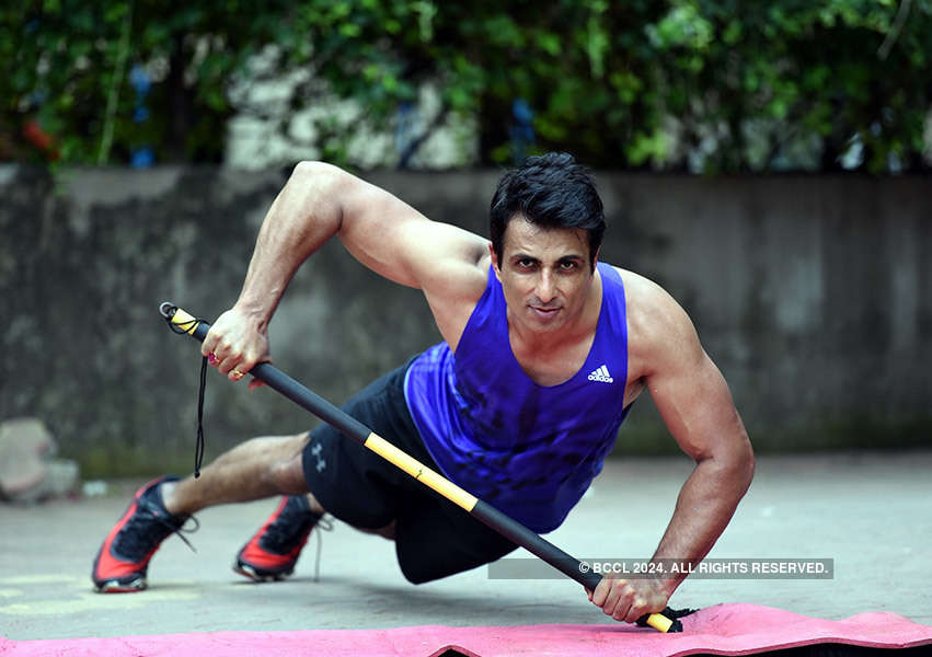 Sonu Sood joins the cast of ‘Manikarnika – The Queen of Jhansi’!