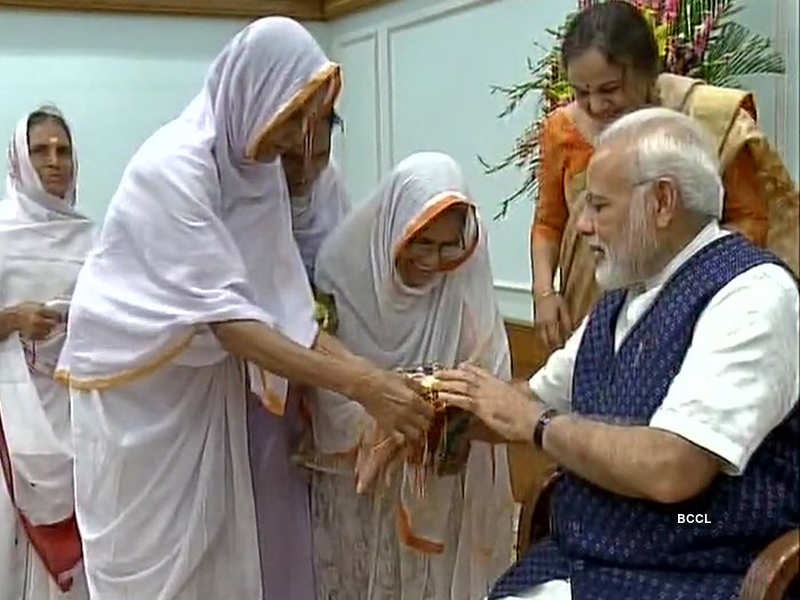 PM Modi celebrates Raksha Bandhan