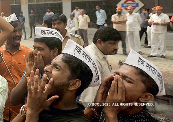 Members of Maratha community shout slogans