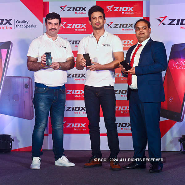 Sushant launches Ziox Mobiles