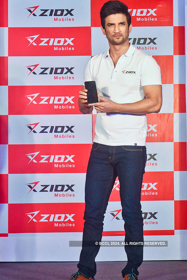 Sushant launches Ziox Mobiles