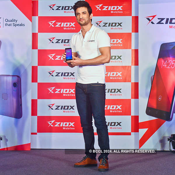 Sushant launches Ziox Mobiles