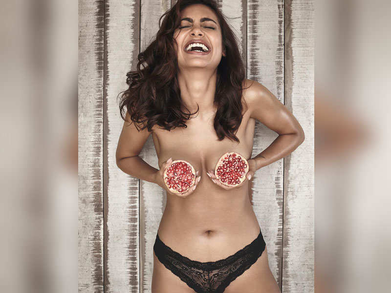 Esha Gupta Topless Images