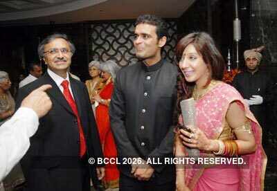 Ravi Jhunjhunwala, Ankur and Minal Kak 