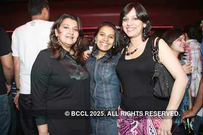 'Indian Ocean' performs