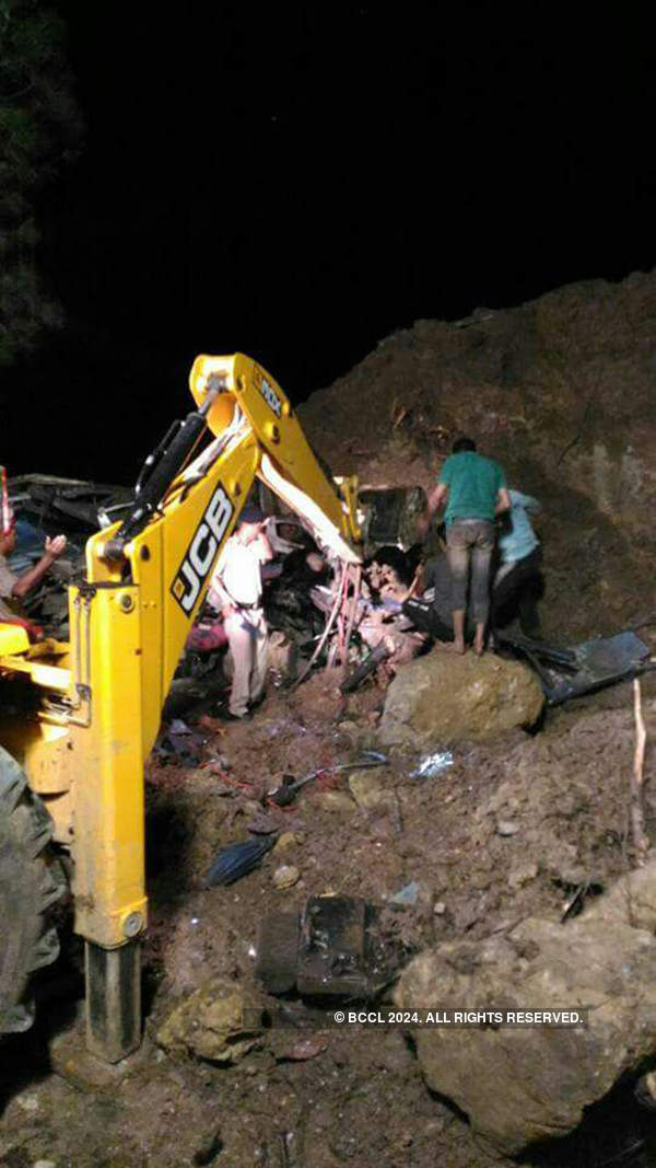 Landslide kills at least 50 in Mandi