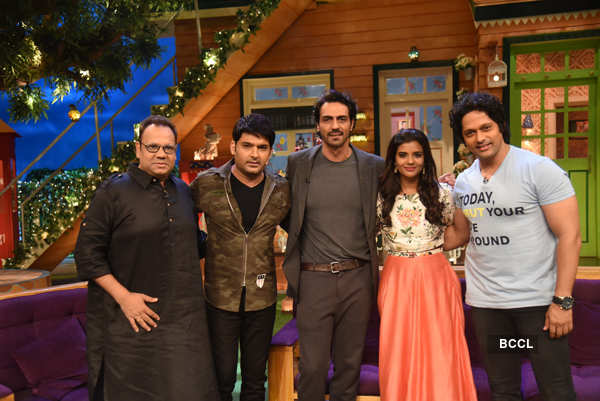 Bharti Singh, Kiku Sharda, Kapil Sharma, Arjun Kapoor, Ileana D'Cruz ...