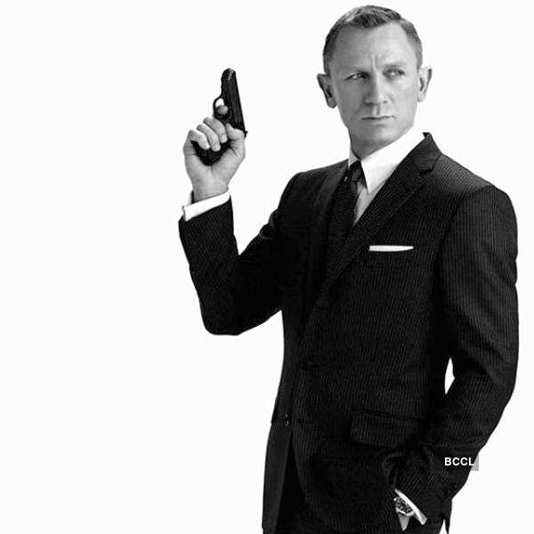 Daniel Craig to play James Bond again