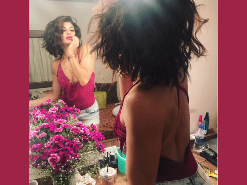 Pic: Jacqueline Fernandez looks bodacious in a backless top