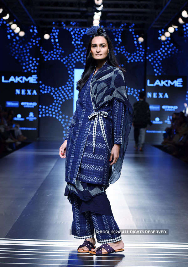 LFW '17: Day 2 - Paramparik Karigar