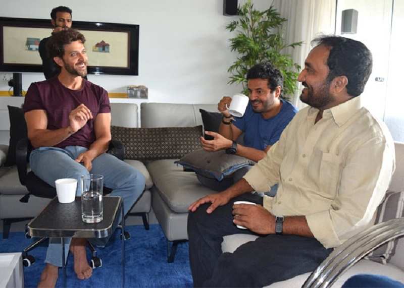 Hrithik Roshan to be trained by 'Super 30' genius Anand Kumar for his own biopic