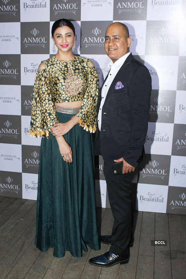 Daisy Shah at a jewellery launch