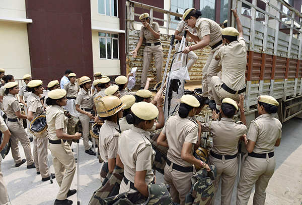 Alia Bhatt gets stuck in Patiala amid protests over Gurmeet Ram Rahim Singh’s arrest