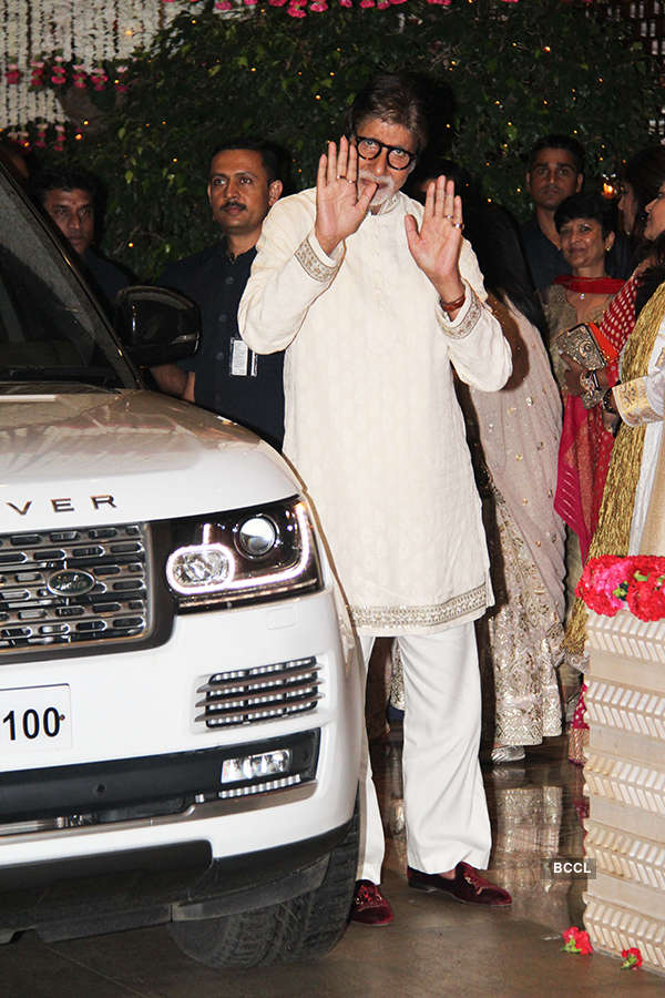 Bollywood celebrities shine at Mukesh Ambani's Ganesh Chaturthi celebrations