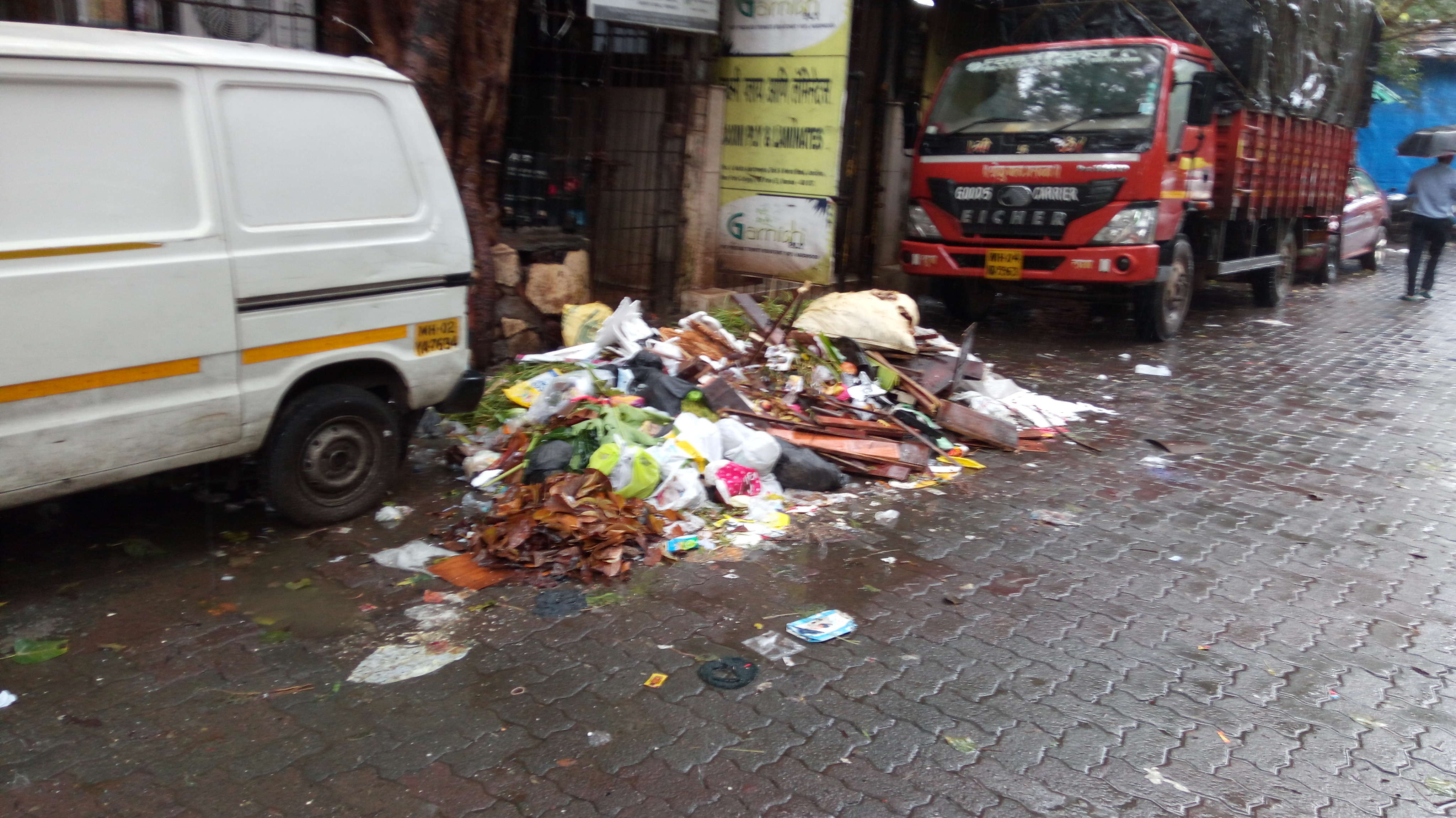 people-throwing-garbage-on-road-times-of-india