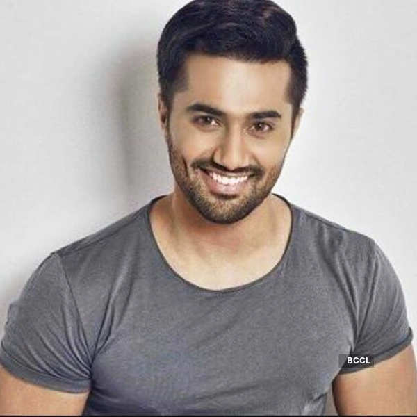 Indonesian model claims of having an affair with TV actor Vishal Karwal