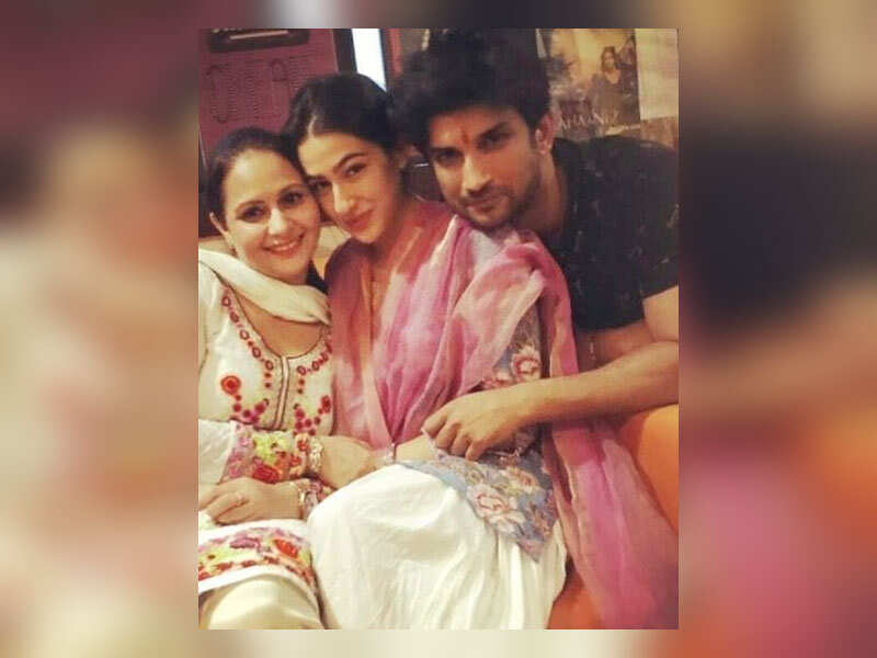 Pic: 'Kedarnath' lead pair Sara Ali Khan and Sushant Singh Rajput ooze chemistry