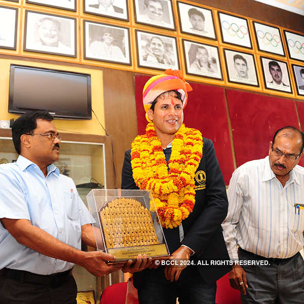 Devendra Jhajharia felicitated by Sports Council