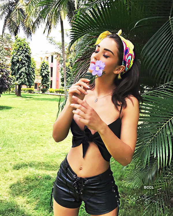Amy Jackson is steaming up cyberspace with her bikini pictures