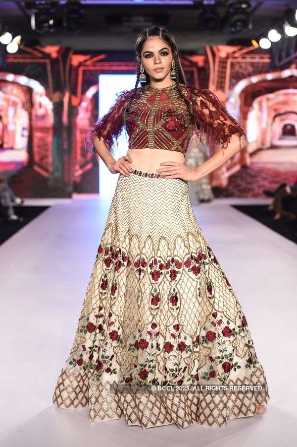 BT Fashion Week: Falguni Shane Peacock