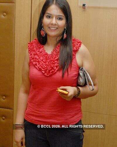 Jagjit Singh performs