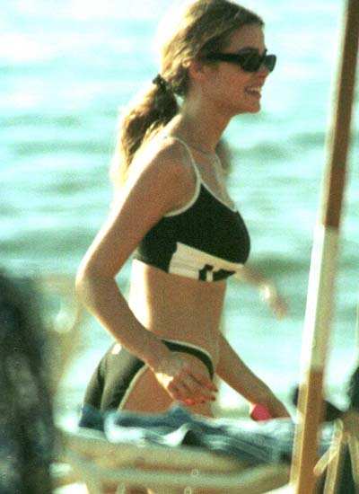 Pics denise richards sexy Charlie Sheen’s
