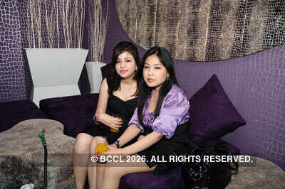 Kinny Jain's b'day bash