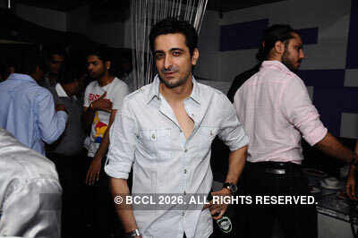 Kinny Jain's b'day bash