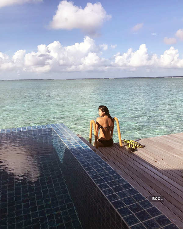 Sports anchor Archana Vijaya breaks the internet with her stunning vacation pictures
