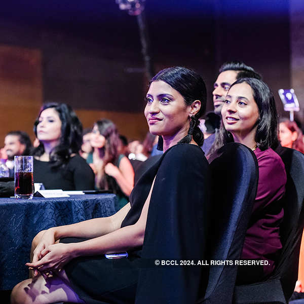 Ex-couple Ranveer Singh and Anushka Sharma bond at an award function