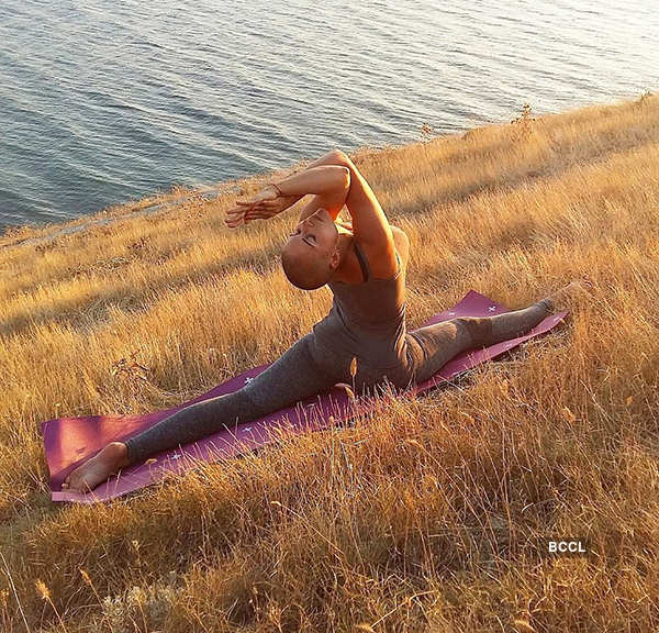 Russian mom Marina Vovchenko becomes internet sensation with her impressive yoga poses