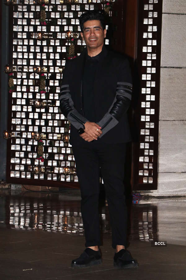 B’wood celebs attend Mukesh Ambani’s dinner party