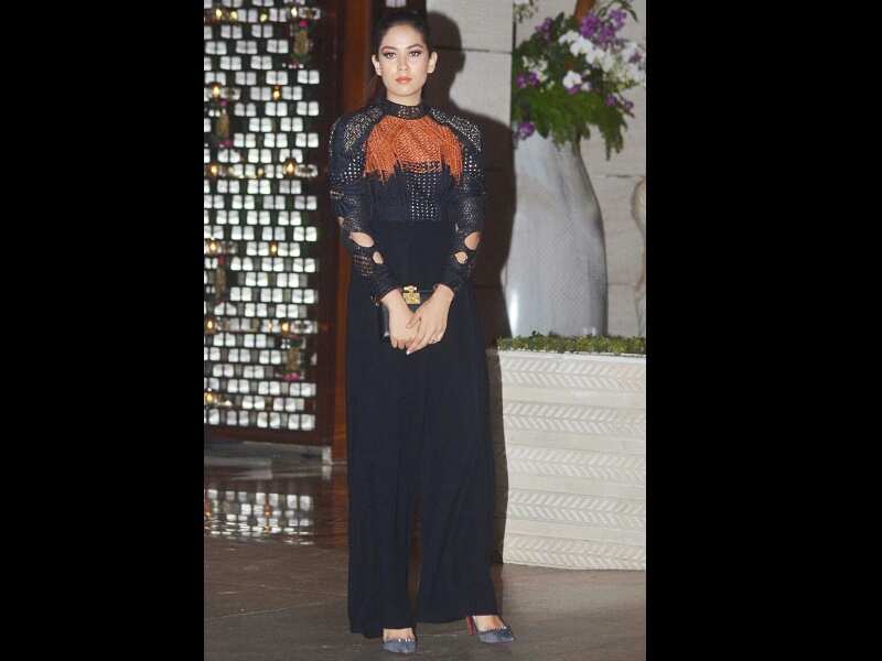 Shahid Kapoor's wife Mira Rajput puts forth her ravishing 